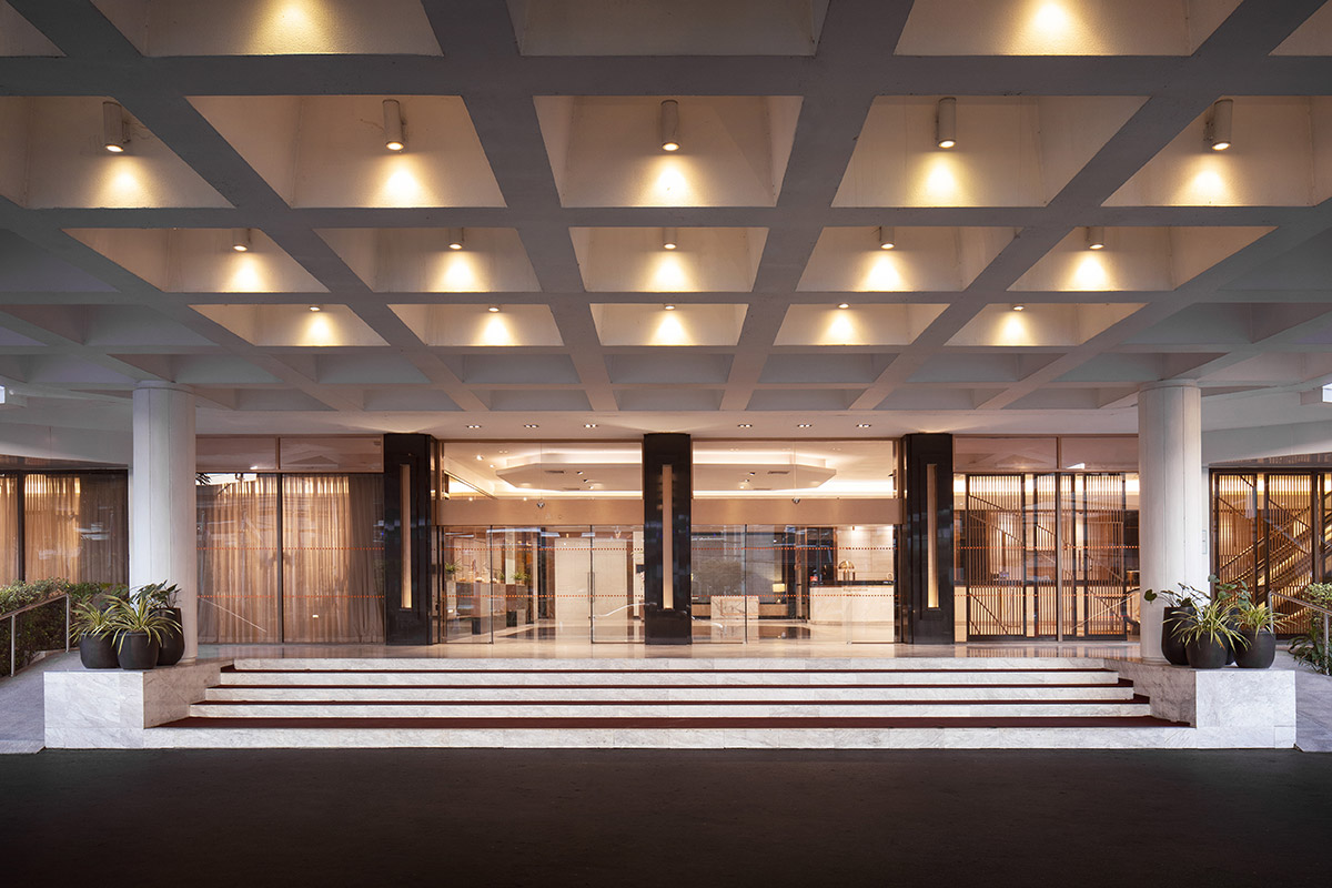 Check-in & Check-Out - Amari Don Muang Airport Bangkok