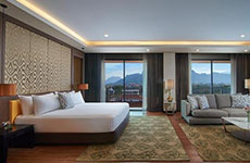 Executive ein Schlafzimmer Suite mit Flussblick und Balkon